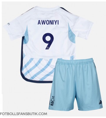 Nottingham Forest Taiwo Awoniyi #9 Replika Bortatröja Barn 2023-24 Kortärmad (+ Korta byxor)